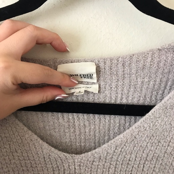 Aritzia Wilfred Free Wolter Sweater - Picture 6 of 6